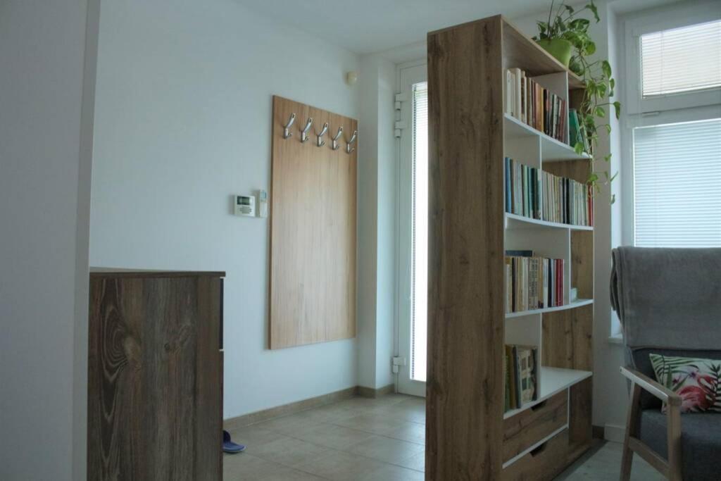 Апартаменти Apartman - Dlhe Diely Братислава Екстер'єр фото
