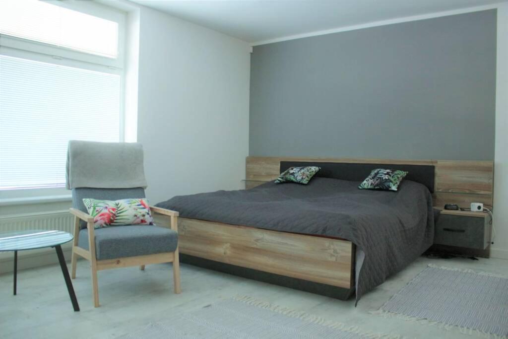 Апартаменти Apartman - Dlhe Diely Братислава Екстер'єр фото